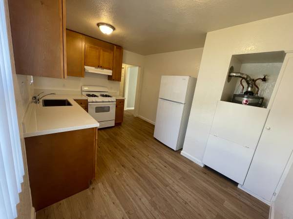 1BR/1BA Apartment on 99th Ave Ct · Oakland photo 3