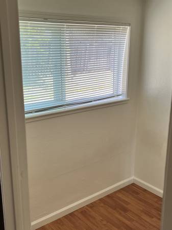Apartments on Old Redwood Hwy · Santa Rosa photo 4