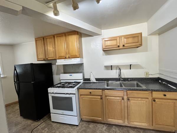 1BR/1BA Apartment on Old Redwood Hwy · Santa Rosa photo 3