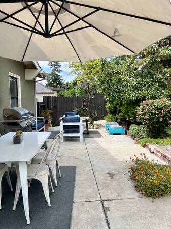 1BR/1BA Apartment · Oakland photo 2