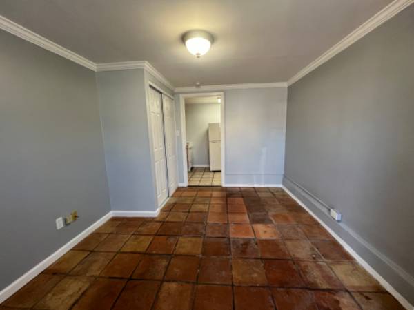 0BR/1BA Townhouse on Webster St · Oakland photo 2