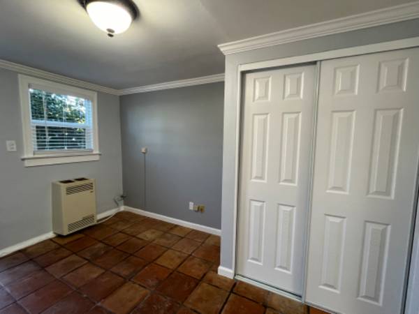 0BR/1BA Townhouse on Webster St · Oakland photo 4