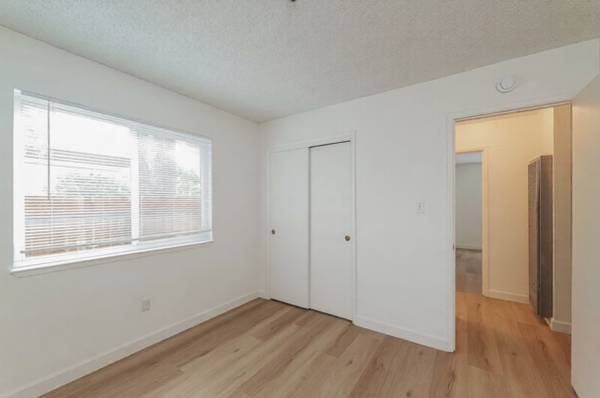 0BR/1BA Apartment · Santa Rosa photo 3
