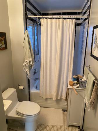 2BR/1BA Apartment · San Francisco photo 2