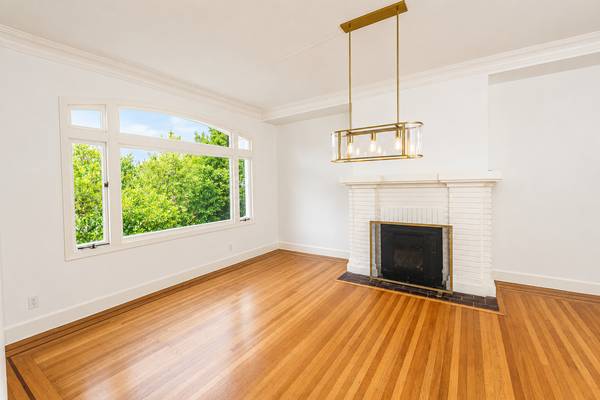 3BR/3BA Single Family House · San Francisco photo 4