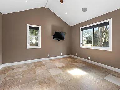 2BR/3BA Single Family House on 11th St · Montara photo 4