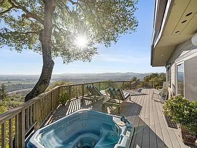 2BR/4BA Single Family House on Mcdonough Heights Rd · Healdsburg photo 3