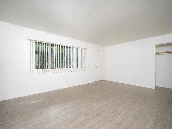 1941 California St Mountain View, CA 94040 photo 4