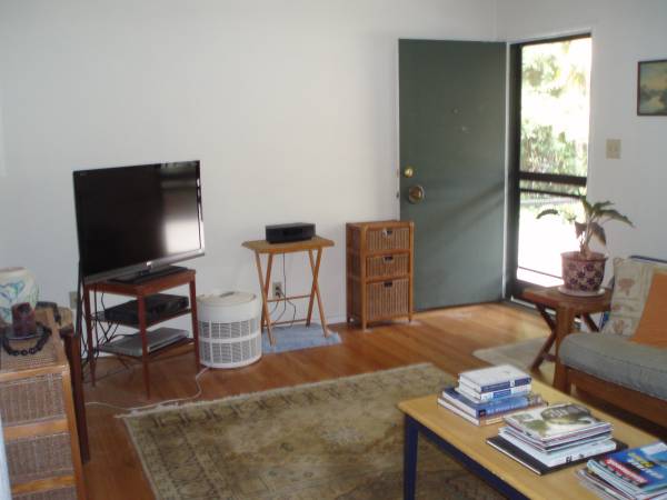 1BR/1BA Duplex on Menlo Avenue · Menlo Park photo 2