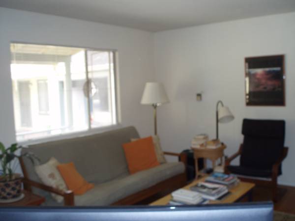 1BR/1BA Duplex on Menlo Avenue · Menlo Park photo 3