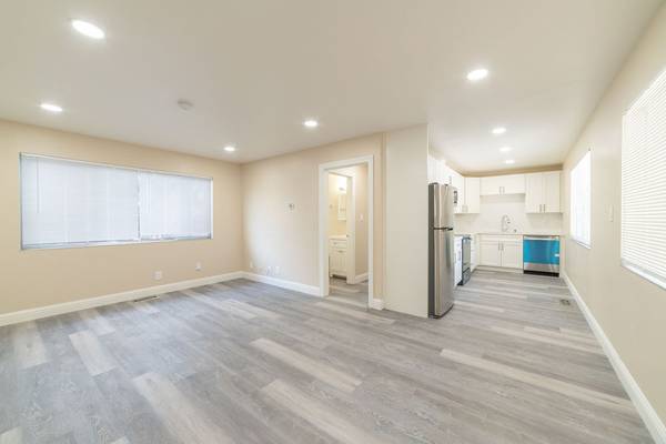 490 42nd Street, Oakland, CA 94609 photo 3