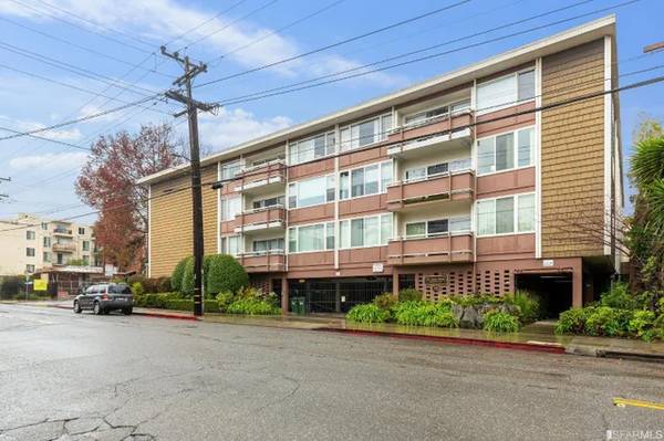 1BR/1BA Apartment on College Ave · Berkeley photo 3