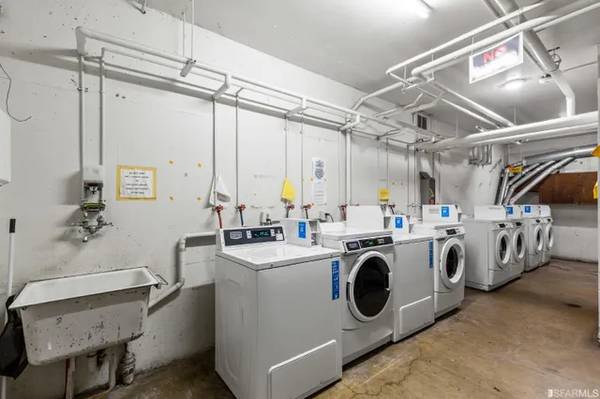 1BR/1BA Apartment on College Ave · Berkeley photo 4