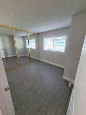 Stunning 3 Bed 2 Bath Downtown Sunnyvale with Bonus Room photo 5