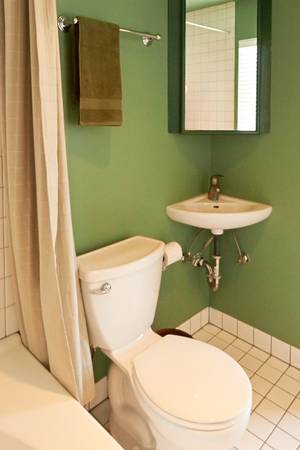 1BR/1BA Loft on Louise Street · Emeryville photo 5