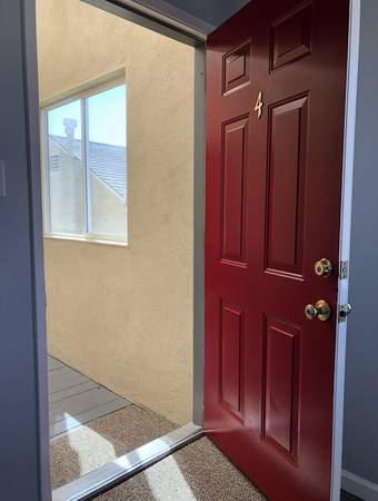0BR/1BA Apartment · Millbrae photo 2