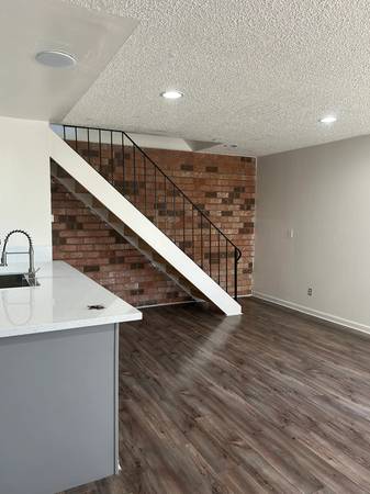 Spacious 4-bedroom, 2-bath Home In Convenient Location – Pet Friendly! photo 4