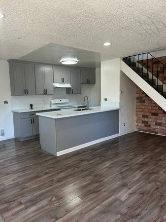 Spacious 4-bedroom, 2-bath Home In Convenient Location – Pet Friendly! photo 5