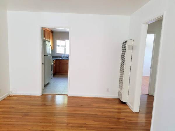 2BR/1BA Apartment · Palo Alto photo 3