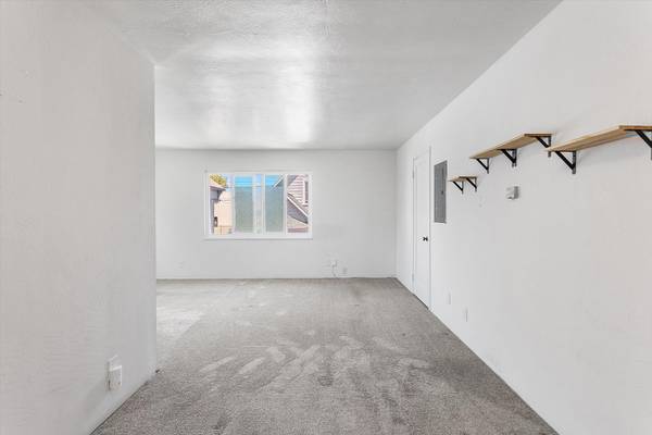 1BR/1BA Apartment on Encinal Ave · Alameda photo 3
