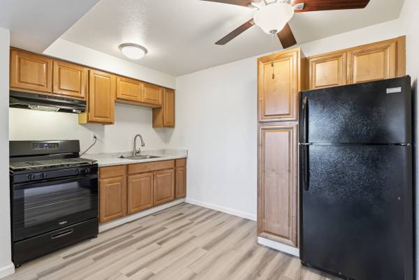 Apartments on Crystal Street · Suisun City photo 4