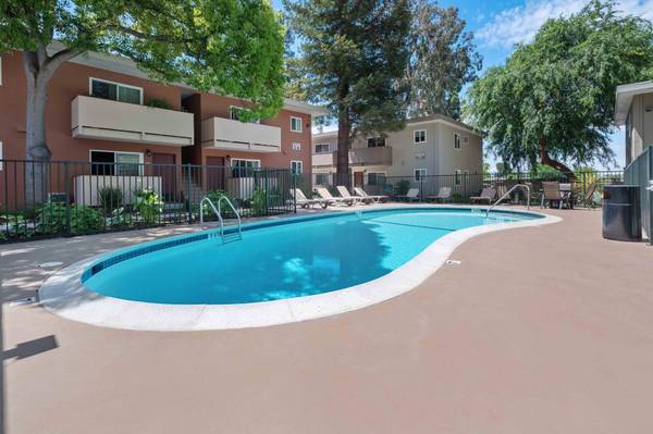 2BR/1BA Apartment on N Temple Dr · Milpitas photo 3