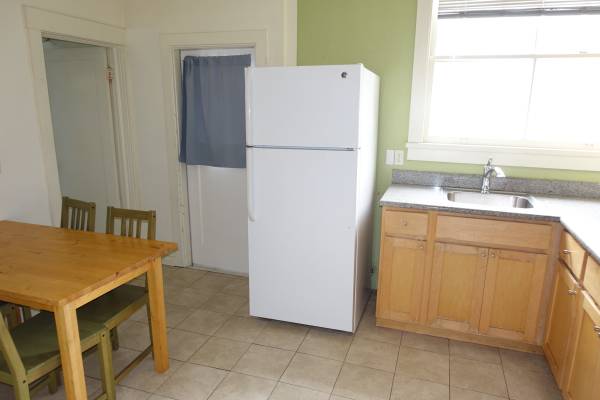 3BR/1BA Duplex · Berkeley photo 2