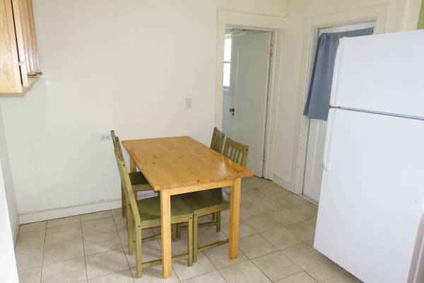 3BR/1BA Duplex · Berkeley photo 3