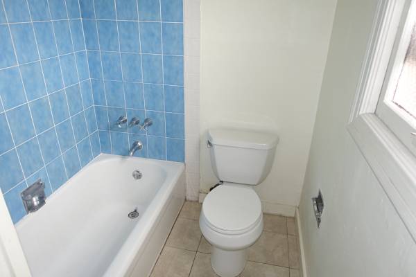 3BR/1BA Duplex · Berkeley photo 5