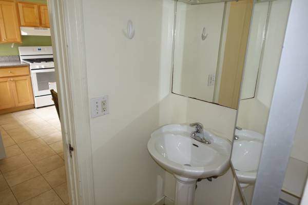 3BR/1BA Duplex · Berkeley photo 4
