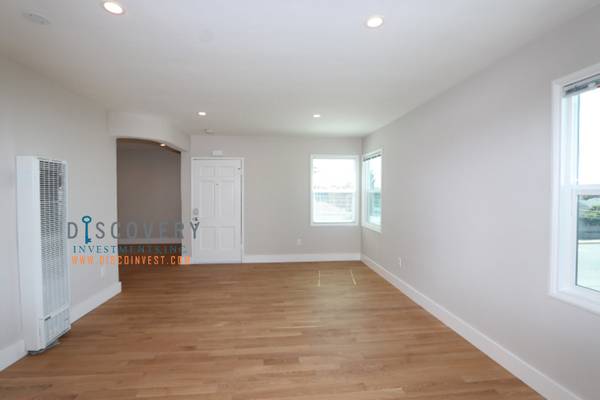 Apartments on Belleview Dr. · Oakland photo 5