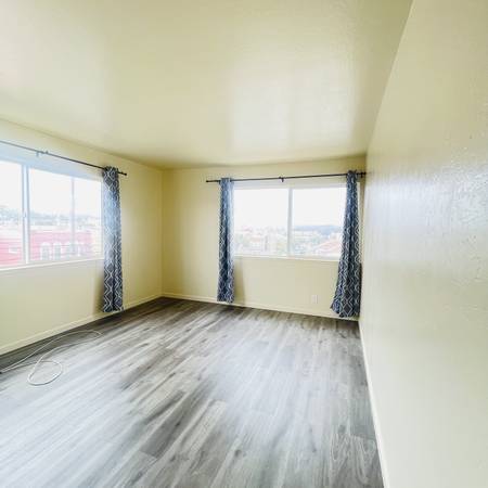 1BR/1BA Apartment · Daly City photo 2