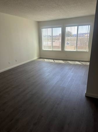 2BR/1BA Apartment · San Francisco photo 2