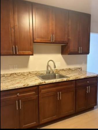 Columbus Manor Apartments photo 2