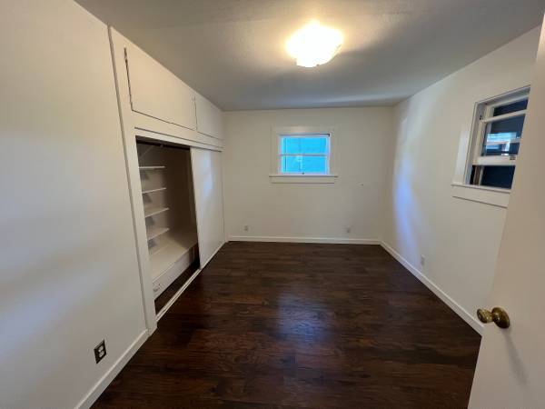 3BR/1BA Apartment · Berkeley photo 3