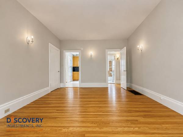 0BR/1BA Duplex on Mandana Blvd. · Oakland photo 4