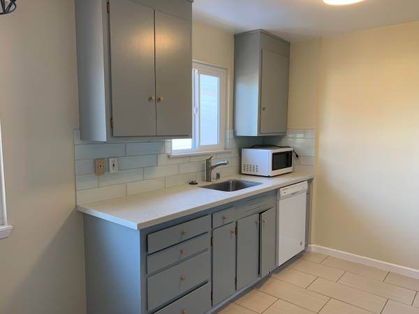 1BR/1BA Apartment on Central Ave · Alameda photo 2