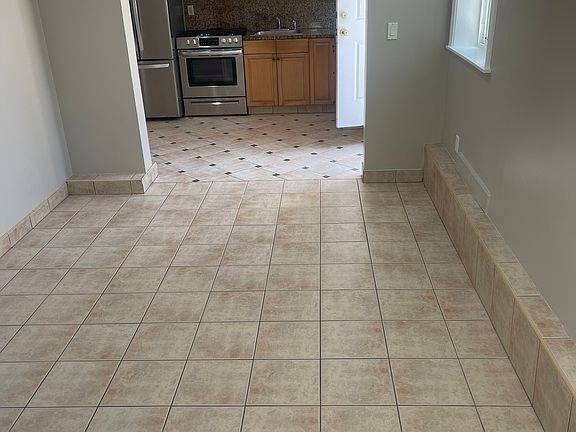 455 HYDE Apartments photo 3
