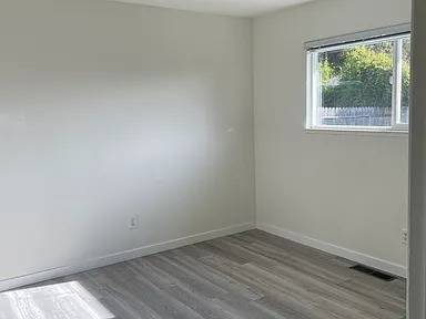 Duplexs on Delport Ave · Santa Rosa photo 4
