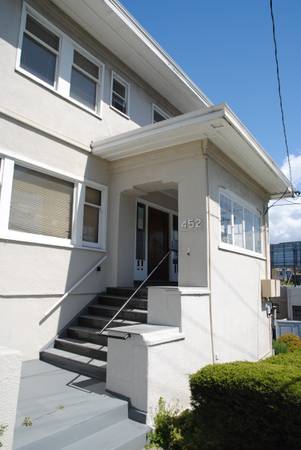 Apartments on Elwood · Oakland photo 2