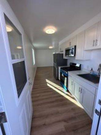 1BR/1BA Apartment · San Rafael photo 4