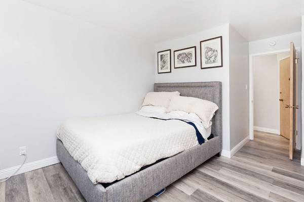 2BR/2BA Apartment · San Francisco photo 5