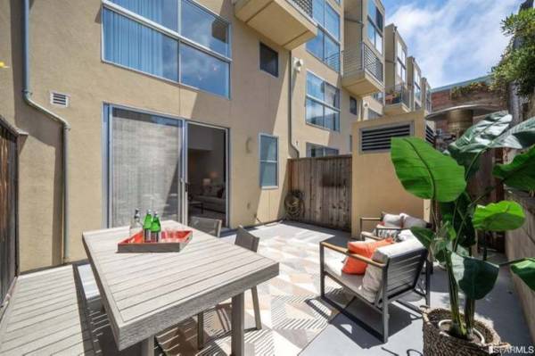 2412 Harrison St San Francisco, CA 94110 photo 3