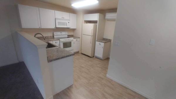 2BR/1BA Duplex on Palmer Avenue · Clearlake Park photo 2