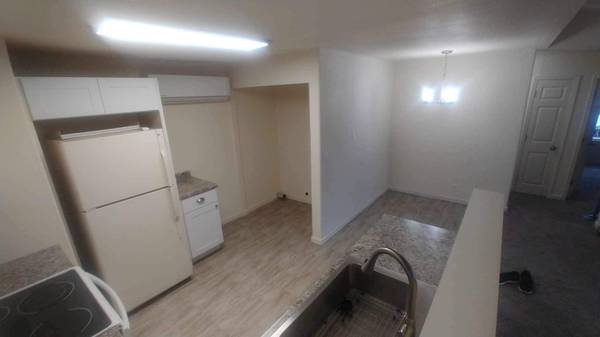 2BR/1BA Duplex on Palmer Avenue · Clearlake Park photo 3