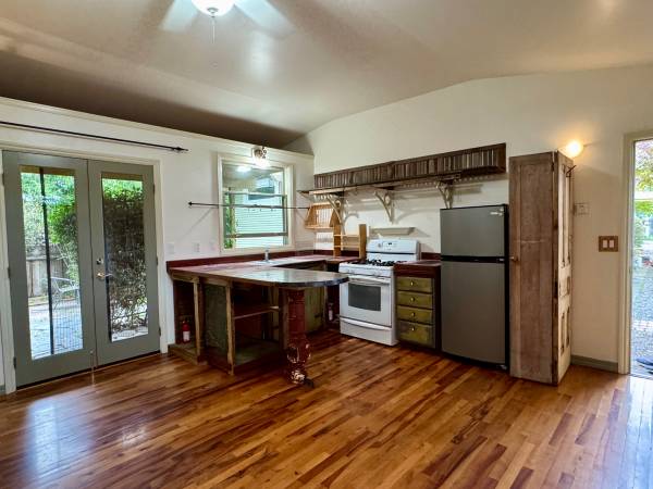 0BR/1BA In Law Adu · Santa Rosa photo 3