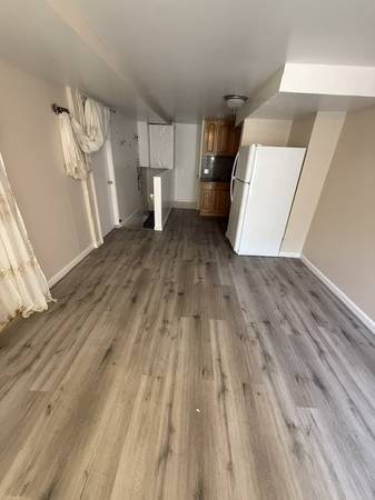 2BR/1BA Apartment · Daly City photo 2