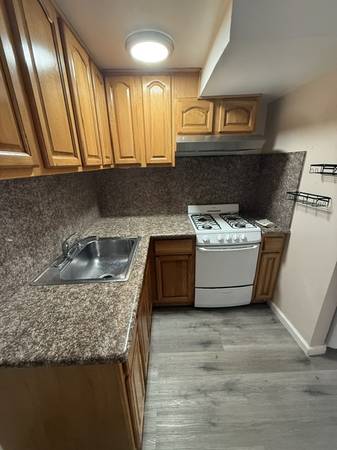 2BR/1BA Apartment · Daly City photo 4