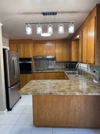 3BR/2BA Single Family House on Myrtle Drive · Concord photo 2
