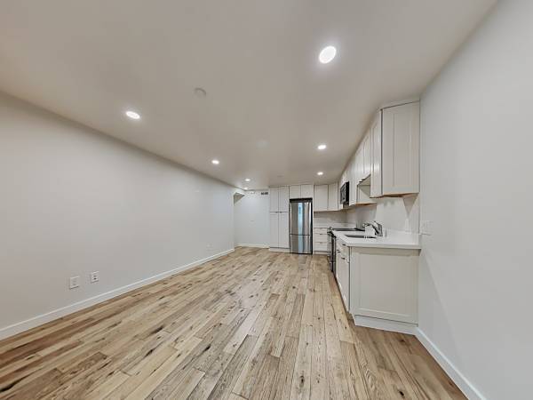 1BR/1BA Apartment on Oak Street · San Francisco photo 2